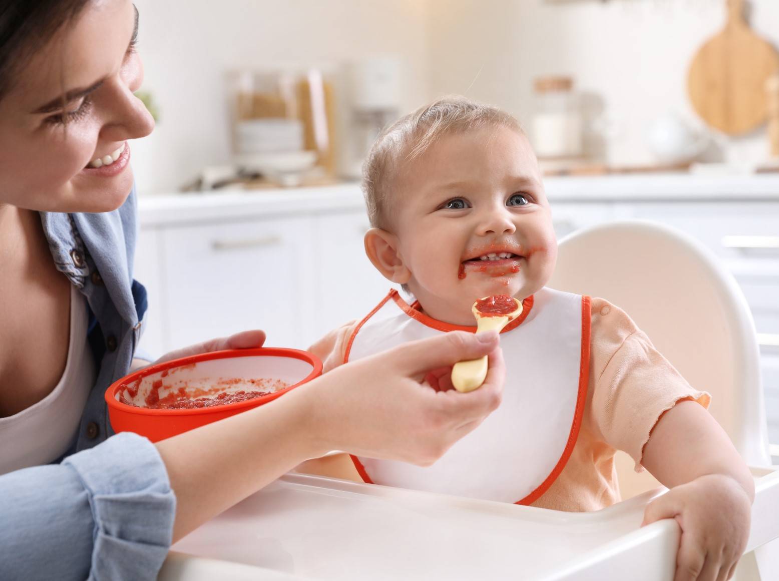 Ile powinno jeść niemowlę?